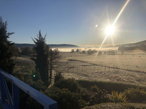 Mole Creek Hideaway - e-Seniors 0