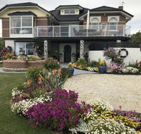 Moonlight Bay BB Guest House - e-Seniors