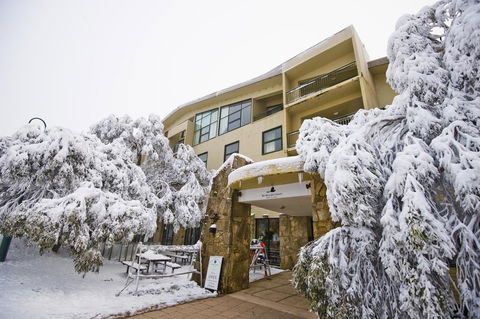 Mt Buller Chalet Hotel & Suites - e-Seniors 0