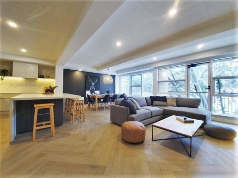 Mt Buller Chalet Hotel & Suites - e-Seniors 1