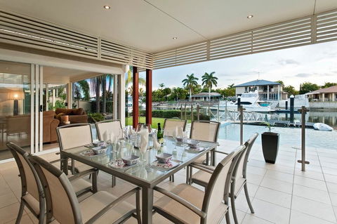 Mulloka Villa. Sunshine Coast Minyama - e-Seniors 1