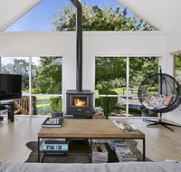 Nafplio Luxury hideaway with open fireplace on 3 acre vineyard water views close to wineries - e-Seniors