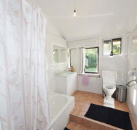Nimbin waterfall retreat - e-Seniors