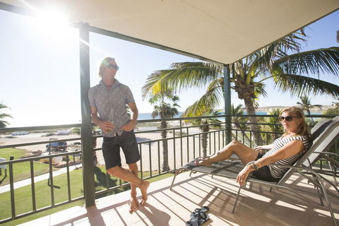 Ningaloo Reef Resort - e-Seniors 2