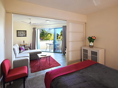 Noosa River Sandy Shores - e-Seniors 1