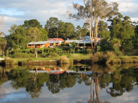 Nornalup Riverside Chalet - e-Seniors 1