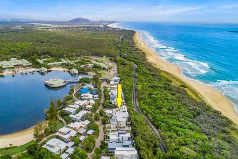 NORTHSHOR- ULTIMATE BEACH HOUSE - e-Seniors 0
