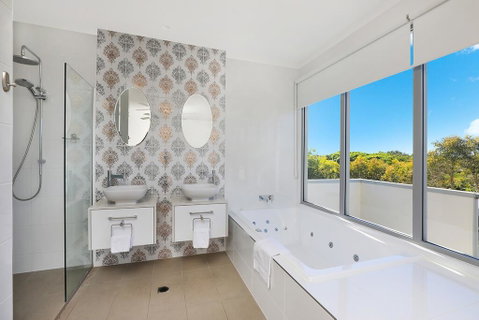 NORTHSHOR- ULTIMATE BEACH HOUSE - e-Seniors 3