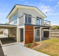 Ocean Chill 10 Minutes Drive to Phillip Island Pet Friendly Family Home Sleeps 8 - e-Seniors