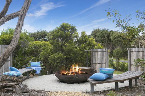 Ocean Luxe Retreat Luxury House With Pool, Tennis Court, Fireplace, Walk To Beach - e-Seniors 3