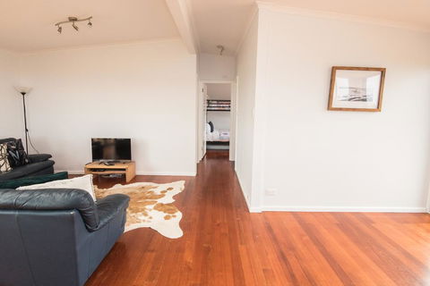 Ocean View Getaway - e-Seniors 1