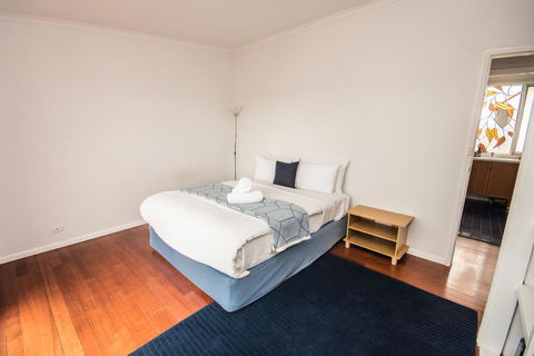 Ocean View Getaway - e-Seniors 3