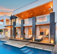 Opulent Oasis - Luxurious Old Dunsborough with Pool and Ocean Views - e-Seniors