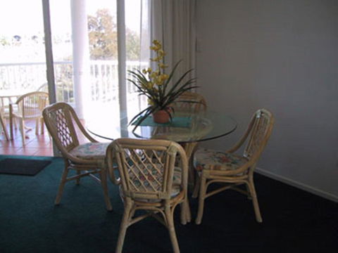 Pago Pago 4 - 2 BDRM Apt On Mooloolaba Spit - e-Seniors 3