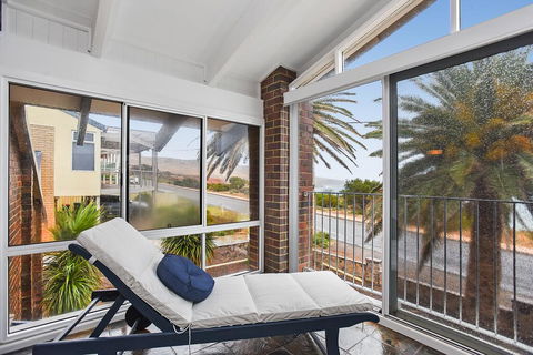 Palms On The Esplanade - Sellicks Beach - WiFi - e-Seniors 3
