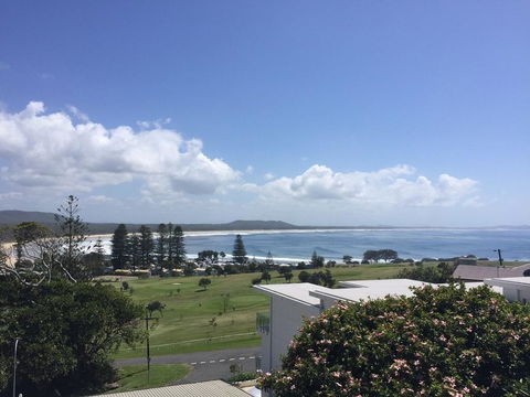 Perfect Break, 1 Dulconghi Street - e-Seniors 0