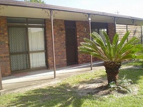 Pet Friendly Lowset Home With Room For A Boat, Wattle Ave, Bongaree - e-Seniors 0