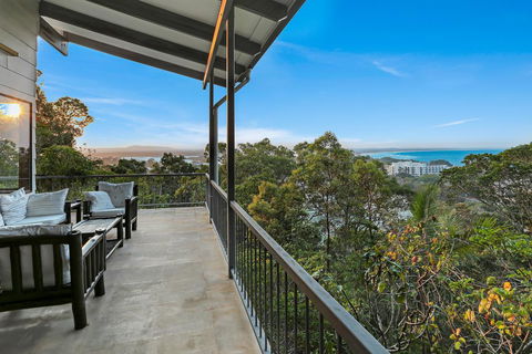 Picture Perfect Views, Noosa Heads - e-Seniors 0