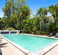 Plantation House 1 Spacious 4 Bedroom House Near Beach WIFI Netflix Telstra TV Playground Pool BBQ - e-Seniors
