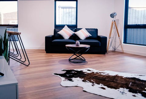 Platypus Apartments - e-Seniors 0