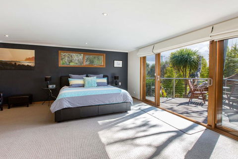 POINT LEO BEACH HOUSE - POINT LEO - e-Seniors 0