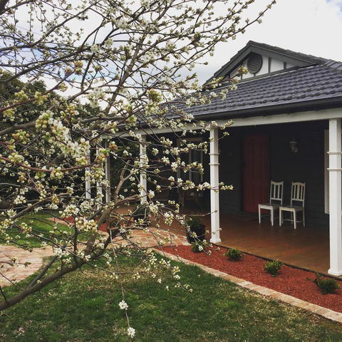 Pomegranate Guest House - e-Seniors 3