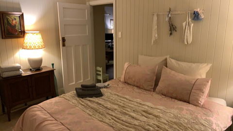 Pool House - e-Seniors 2