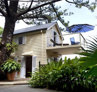 Port Douglas Cottage  Lodge - e-Seniors