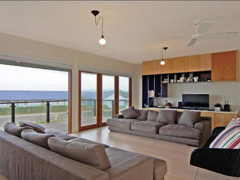 Prime Position - Across From Seven Mile Beach - e-Seniors 1