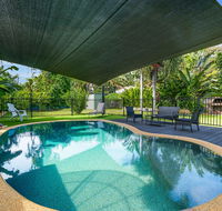 Private Pool Big Backyard Aircon - Paradise - e-Seniors