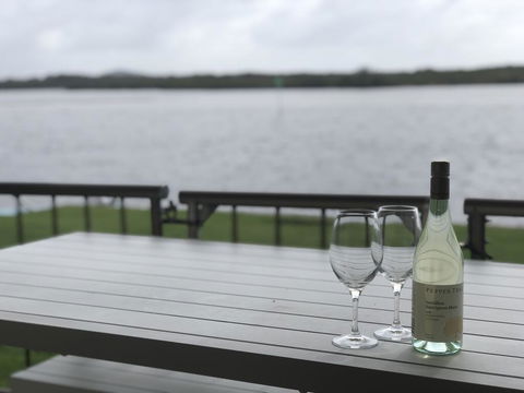 Quiet River Front Escape Walk To Ocean Street & Shops - e-Seniors 3