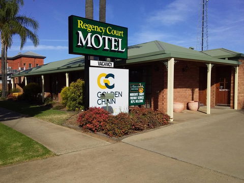 Regency Court Motel - e-Seniors 0
