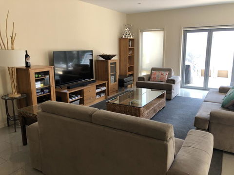 Residence On Robe - e-Seniors 1