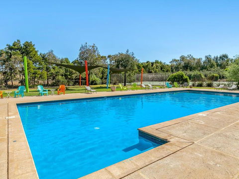 Resort Haven - e-Seniors 0