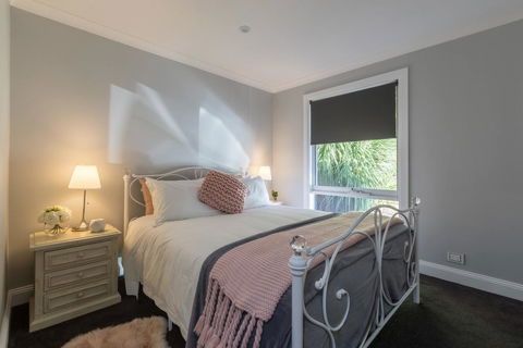 Rex's Yarra Valley House - e-Seniors 2