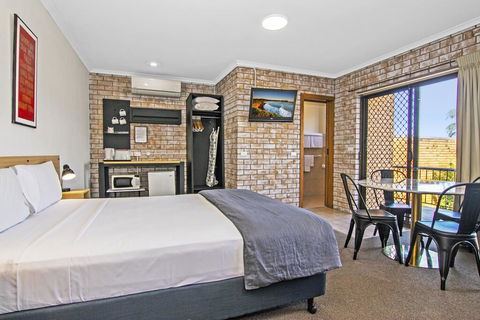 River Street Motel - e-Seniors 1