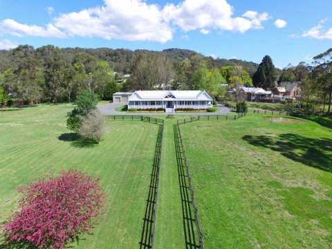 Rivermist - Luxury 6 Bedrooms & 6 Bathrooms! - e-Seniors 0