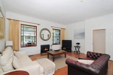 Rivermist - Luxury 6 Bedrooms & 6 Bathrooms! - e-Seniors 3