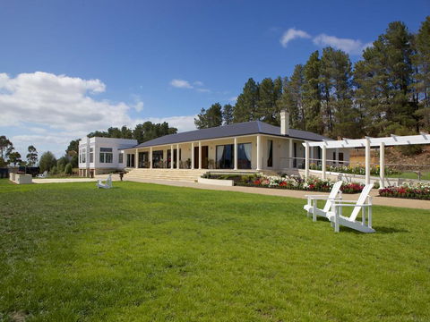 Riversdale Estate Cottages - e-Seniors 0