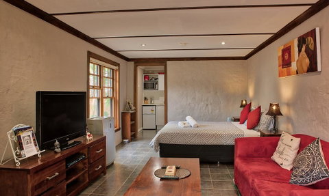 Rivershack Pet Friendly - e-Seniors 1