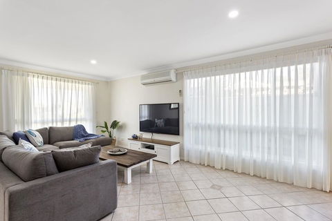 Rocky Point Road, 2/138 - e-Seniors 1