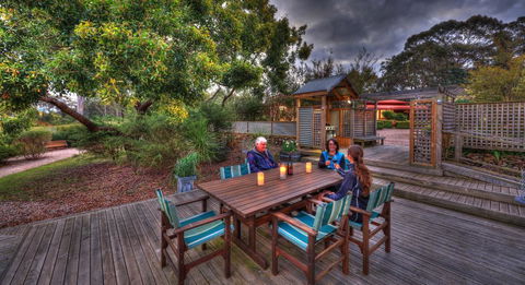 Roosters Rest - e-Seniors 3