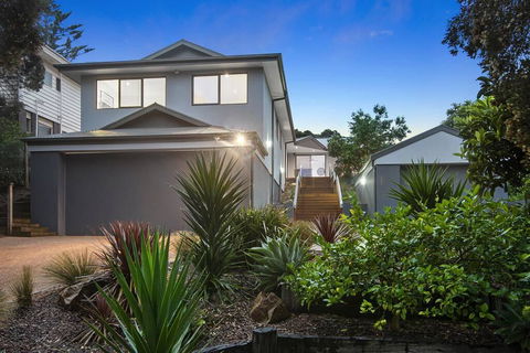 Rye-gowrie Front Beach House - e-Seniors 0
