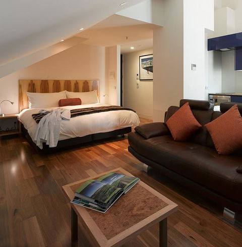 Salamanca Wharf Hotel - e-Seniors 3