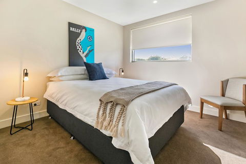 Salt 13 Luxury Apartment - e-Seniors 0