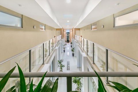 Salt 13 Luxury Apartment - e-Seniors 2