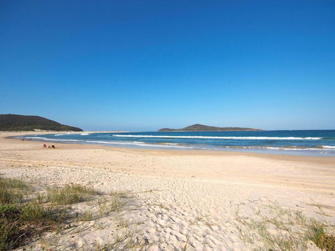 Salt Water @ Fingal Bay - e-Seniors 3