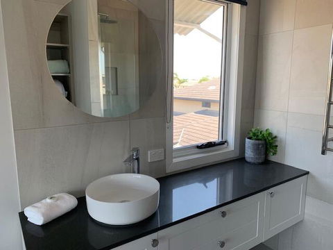 Saltwater Villas - Pet Friendly Accommodation - e-Seniors 3