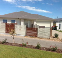 SALTY PAUSE BONDI HOUSE - e-Seniors