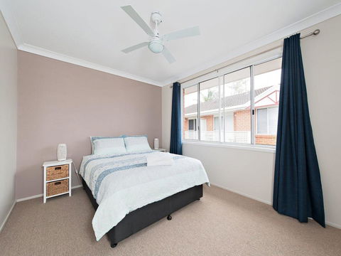 Sanctuary @ Fingal Bay - e-Seniors 1